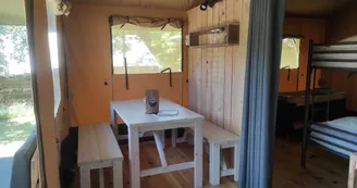 Tentes lodge au camping Domaine la Chabanne