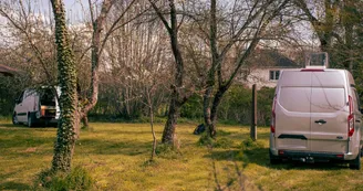 Les LOGES de DIOU - Halte camping "VAN LIFE" Les LOGES de DIOU - Halte camping "VAN LIFE"