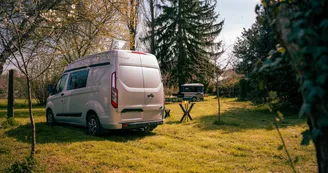 Les LOGES de DIOU - Halte camping "VAN LIFE" Les LOGES de DIOU - Halte camping "VAN LIFE"