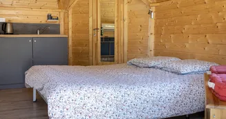 kota-finlandais-clos-du-marais-chemille-chambre kota-finlandais-clos-du-marais-chemille-chambre