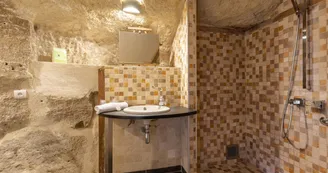 Rocaminori Troglo-hôtel_Louresse-Rochemenier - _6 Rocaminori Troglo-hôtel_Louresse-Rochemenier - _6