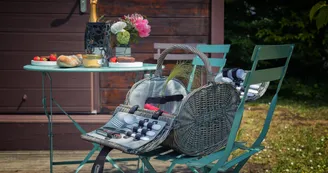 Hôtel Le Chai de la Paleine Carré d'étoiles avec panier campagne - Hébergement insolite avec panier gourmand_5