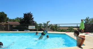 Piscine_camping_grésillons_loire - _4 Piscine_camping_grésillons_loire - _4