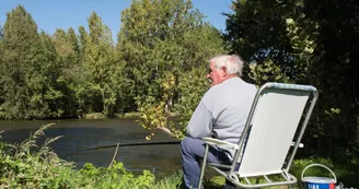 Pêche au camping - Camping paradis Les Nobis d'Anjou_6