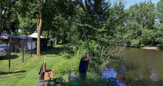 Pêche sur le Thouet - Camping paradis Les Nobis d'Anjou_17