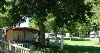 camping-la-bastille-le-fresne-sur-loire-44-hpa-1