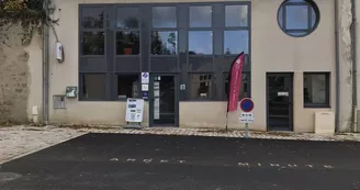 Facade-1 Facade-1