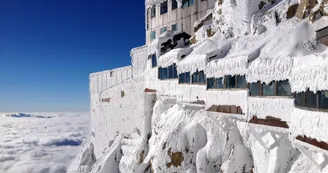 Téléphérique de l'Aiguille du Midi Téléphérique de l'Aiguille du Midi
