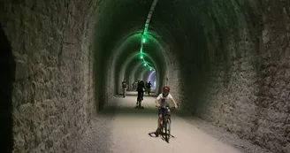 Location de vélos classiques et électriques avec Balazuc Loisirs Location de vélos classiques et électriques avec Balazuc Loisirs