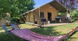 Tentes lodge au camping Domaine la Chabanne Tentes lodge au camping Domaine la Chabanne