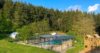 Tentes lodge au camping Domaine la Chabanne Tentes lodge au camping Domaine la Chabanne