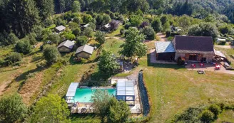Tentes lodge au camping Domaine la Chabanne Tentes lodge au camping Domaine la Chabanne