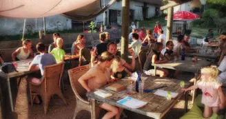 Tentes lodge au camping Domaine la Chabanne Tentes lodge au camping Domaine la Chabanne