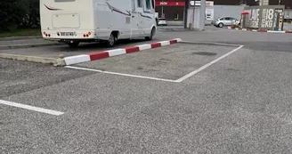 Aire d'accueil et de services pour camping-cars - Parking Intermarché