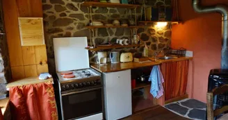 Gîte Chaumière dans un écrin de nature
