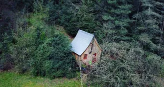 Cabane perchée La Pôlette Cabane perchée La Pôlette