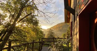 Cabane perchée La Pôlette Cabane perchée La Pôlette