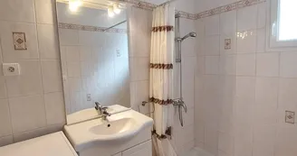 Le Micocoulier, Gite de 4 à 6 personnes - Village de Gîtes La Fontinelle Le Micocoulier, Gite de 4 à 6 personnes - Village de Gîtes La Fontinelle