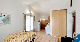 L'Arbousier, Gite de 4 à 6 pers - Village de Gîtes la Fontinelle L'Arbousier, Gite de 4 à 6 pers - Village de Gîtes la Fontinelle