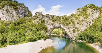 Canoë - Kayak de Vallon à St Martin d'Ardèche - 24 + 8 km / 2 jours avec La Vernède Canoë - Kayak de Vallon à St Martin d'Ardèche - 24 + 8 km / 2 jours avec La Vernède