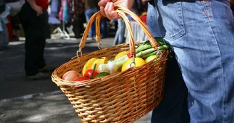 Marché de Saint-Alban d'Ay