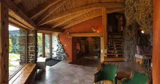 Gîte Ferme troglodyte dans un écrin de nature