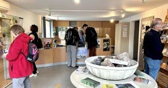 Office de Tourisme Sources & Volcans - bureau de Thueyts Office de Tourisme Sources & Volcans - bureau de Thueyts