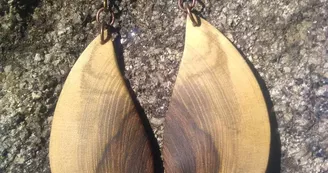 Bijoux en bois - Chloé Heintz
