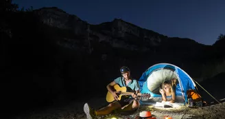 Nuit en tente cosy 6 places au bivouac de Gaud Nuit en tente cosy 6 places au bivouac de Gaud