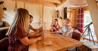 Les Cabanes Perchées du Safari de Peaugres Les Cabanes Perchées du Safari de Peaugres