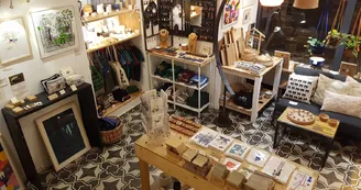 Boutique de Métiers d’art & d’estampes - La Vitrine Flow Boutique de Métiers d’art & d’estampes - La Vitrine Flow