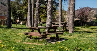 Aire de pique-nique - Parc du Château de Blou