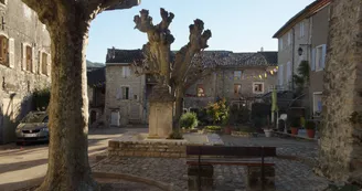 Aire de pique-nique à Valvignères