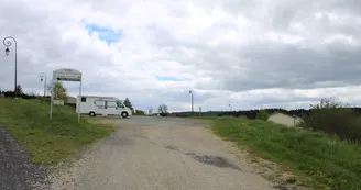 Aire de stationnement camping-cars de Saint-André-en-Vivarais Aire de stationnement camping-cars de Saint-André-en-Vivarais