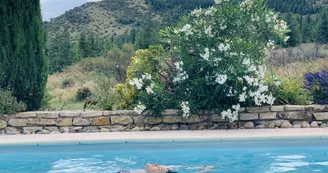 Villa L'Embellie, gîte 3 *, climatisation /grande piscine privée, 6-7 personnes SUD Ardèche Villa L'Embellie, gîte 3 *, climatisation /grande piscine privée, 6-7 personnes SUD Ardèche
