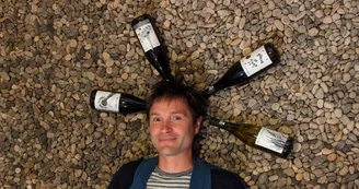 L'Homme à tête de vin L'Homme à tête de vin