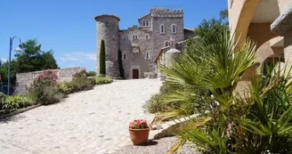 Les Gîtes du Château de Sampzon Les Gîtes du Château de Sampzon