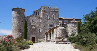 Les Gîtes du Château de Sampzon Les Gîtes du Château de Sampzon
