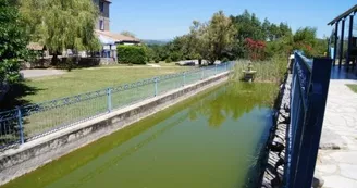 Les Gîtes du Château de Sampzon Les Gîtes du Château de Sampzon