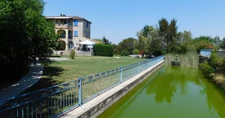Les Gîtes du Château de Sampzon Les Gîtes du Château de Sampzon