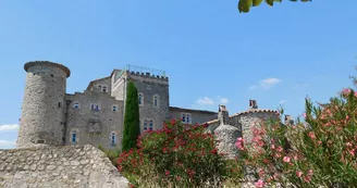 Les Gîtes du Château de Sampzon Les Gîtes du Château de Sampzon