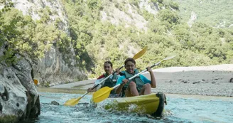 Canoë-kayak demi-journée avec Ardèche Sport Nature & Co Canoë-kayak demi-journée avec Ardèche Sport Nature & Co