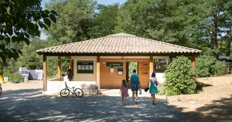 Camping Huttopia le Moulin - aire de service camping-car Camping Huttopia le Moulin - aire de service camping-car
