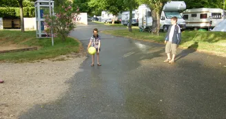 Camping municipal le Village - aire de service camping-car