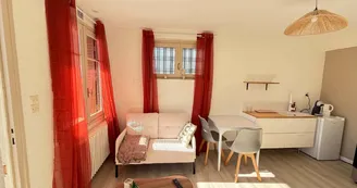 Charmant studio cosy au cœur de Félines Charmant studio cosy au cœur de Félines