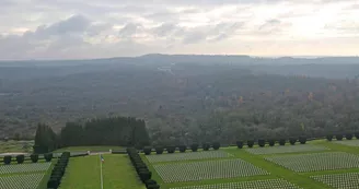 Point de vue - Ossuaire de Douaumont Point de vue - Ossuaire de Douaumont