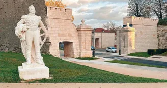 Porte neuve Porte neuve