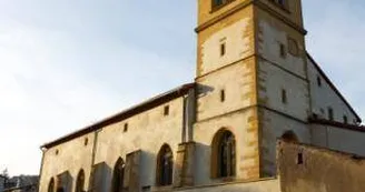 Église Saint-Martin et calvaires Église Saint-Martin et calvaires