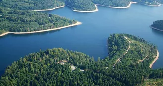 Lac de Pierre Percée Lac de Pierre Percée