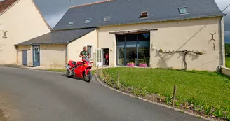 1 extérieur gîte d'étape et de groupe de la métairie Saché